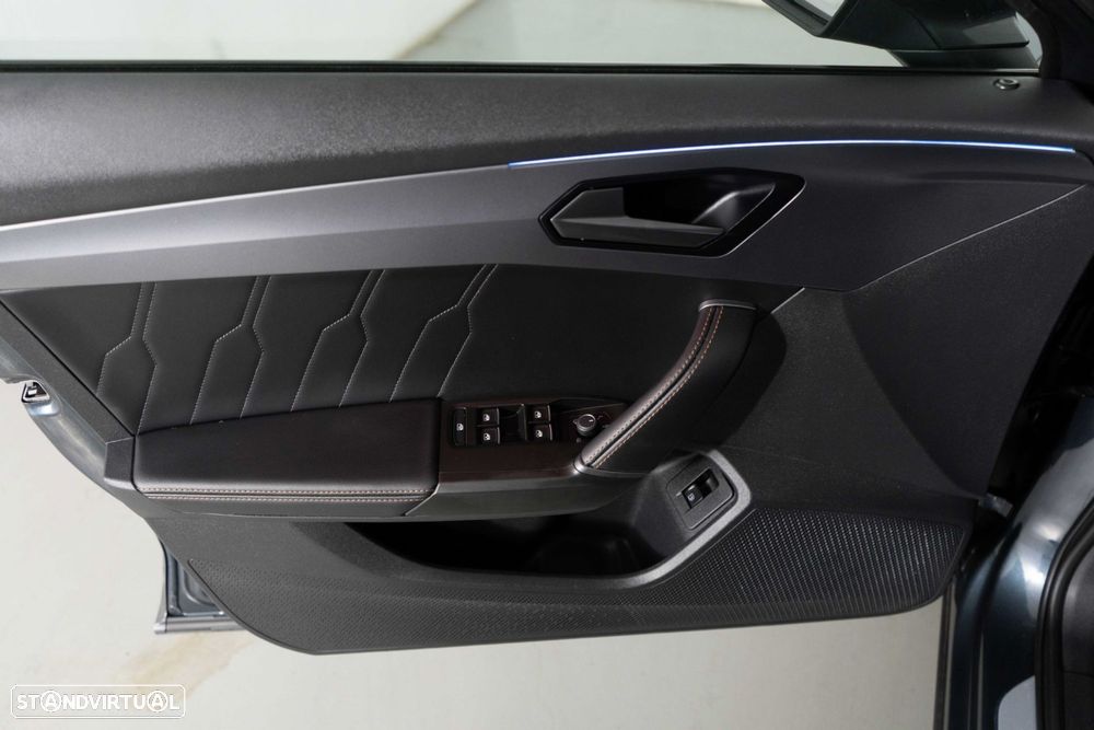 Cupra Formentor 1.4 e-Hybrid DSG - 25