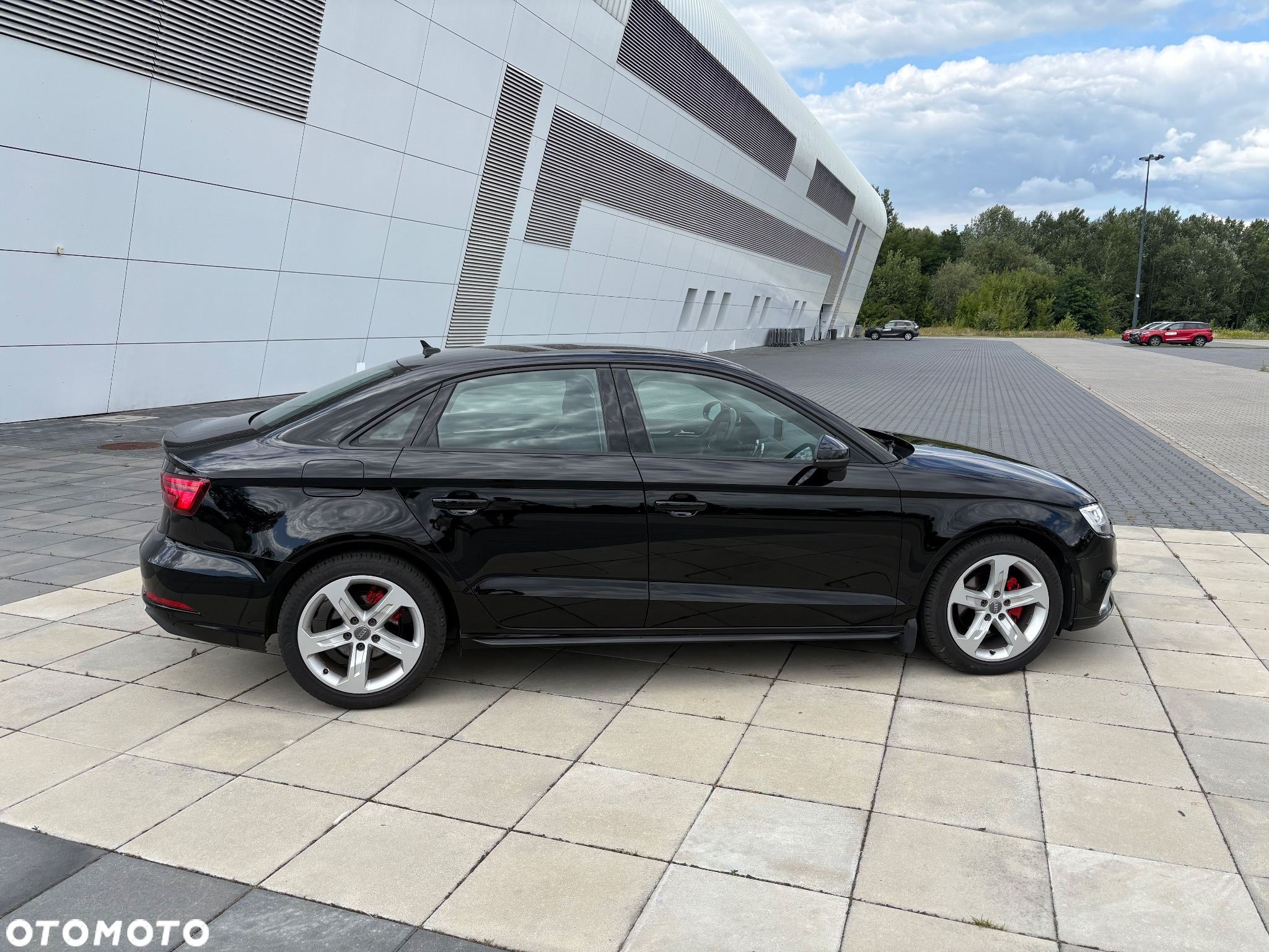 Audi A3 Limousine 1.6 TDI S tronic design - 4