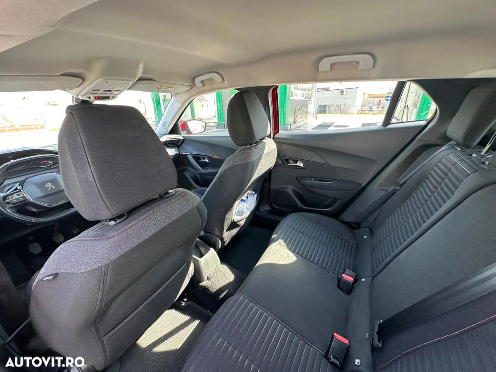 Peugeot 2008 1.2 L PureTech STT Active - 12