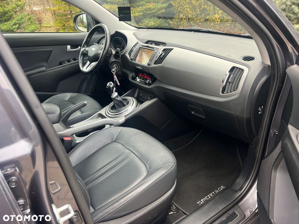 Kia Sportage 1.7 CRDI 2WD ISG Dream-Team Edition - 4