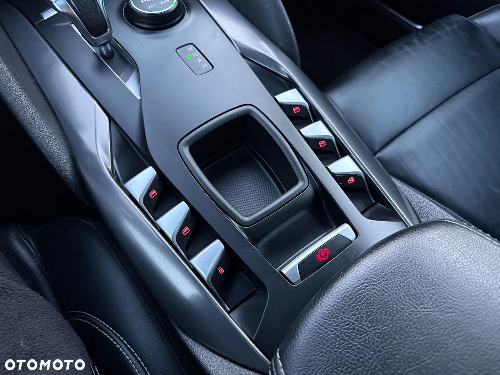 Citroën DS5 Hybrid4 EGS6 SportChic - 13