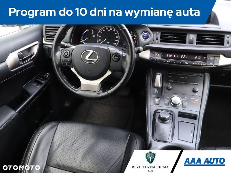 Lexus CT - 8