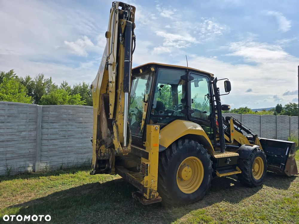 Caterpillar - 11