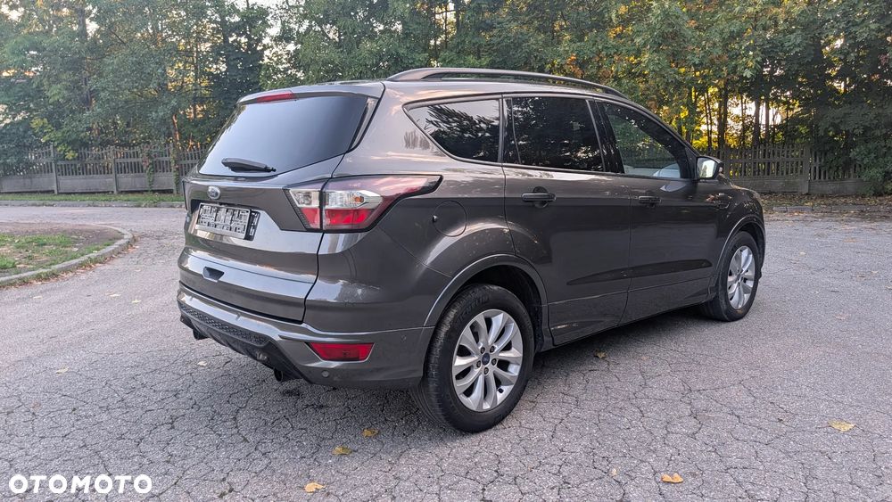 Ford Kuga 1.5 TDCi 2x4 ST-Line - 4