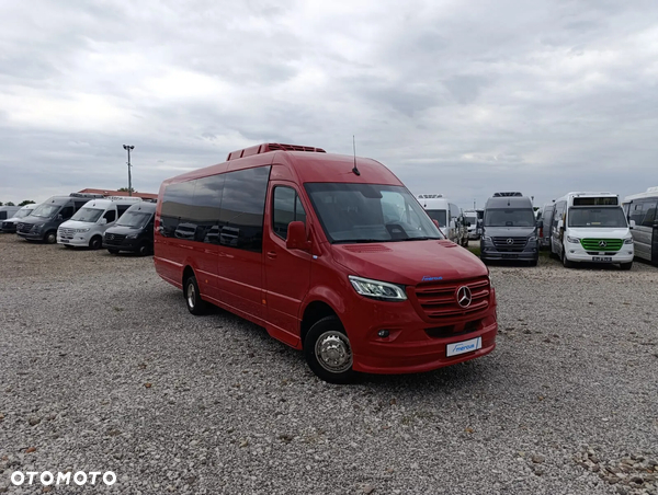 Mercedes-Benz Sprinter 519