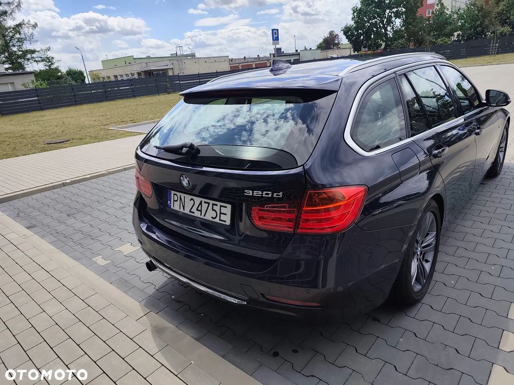 BMW Seria 3 320d Efficient Dynamics Luxury Line EU6 - 6
