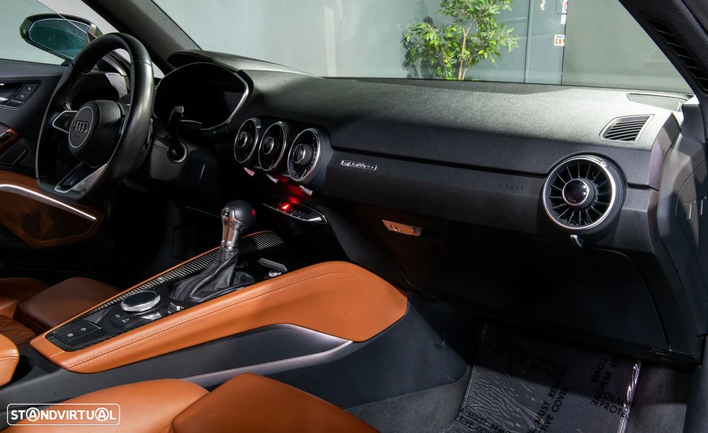 Audi TT Coupé 45 TFSI quattro S tronic - 29