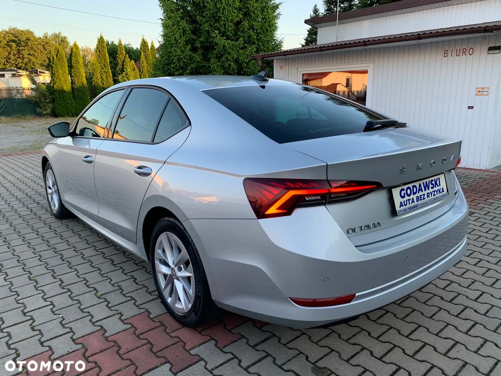 Skoda Octavia 1.5 TSI e-Tec Ambition DSG - 5