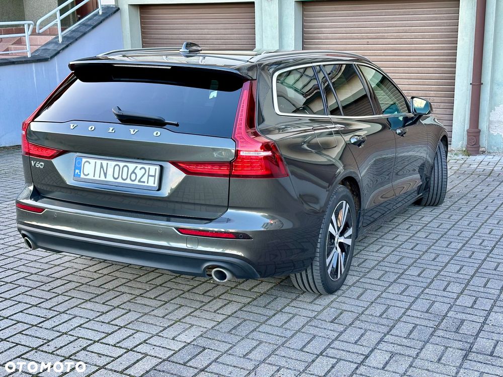 Volvo V60 D4 Geartronic Momentum Pro - 4