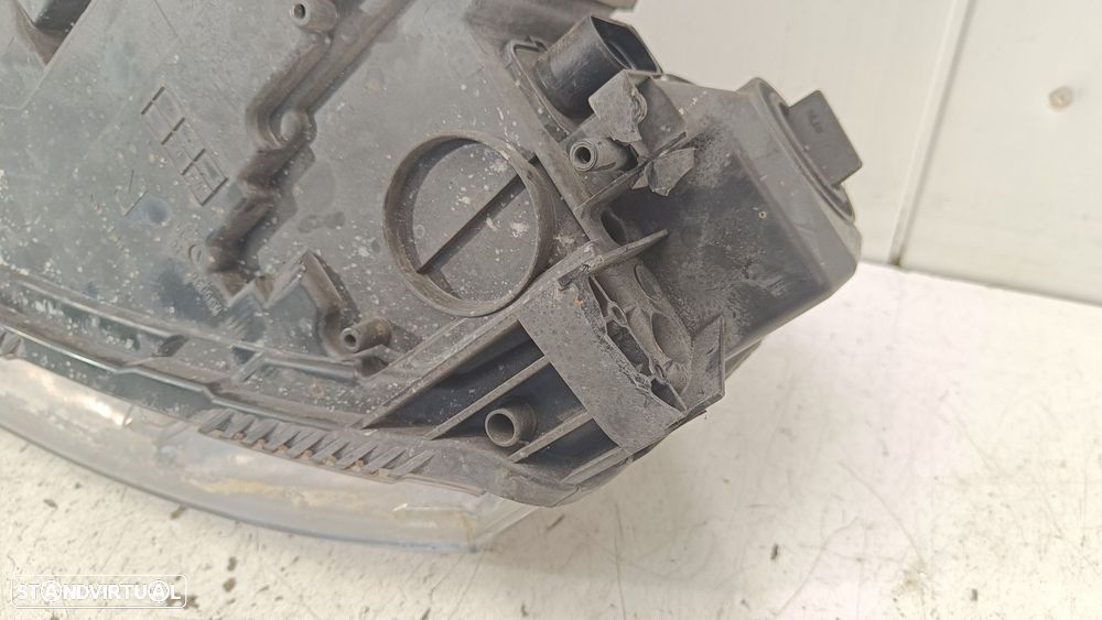 FAROL DIREITO AUDI A6 2006 -4F0941004 - 4