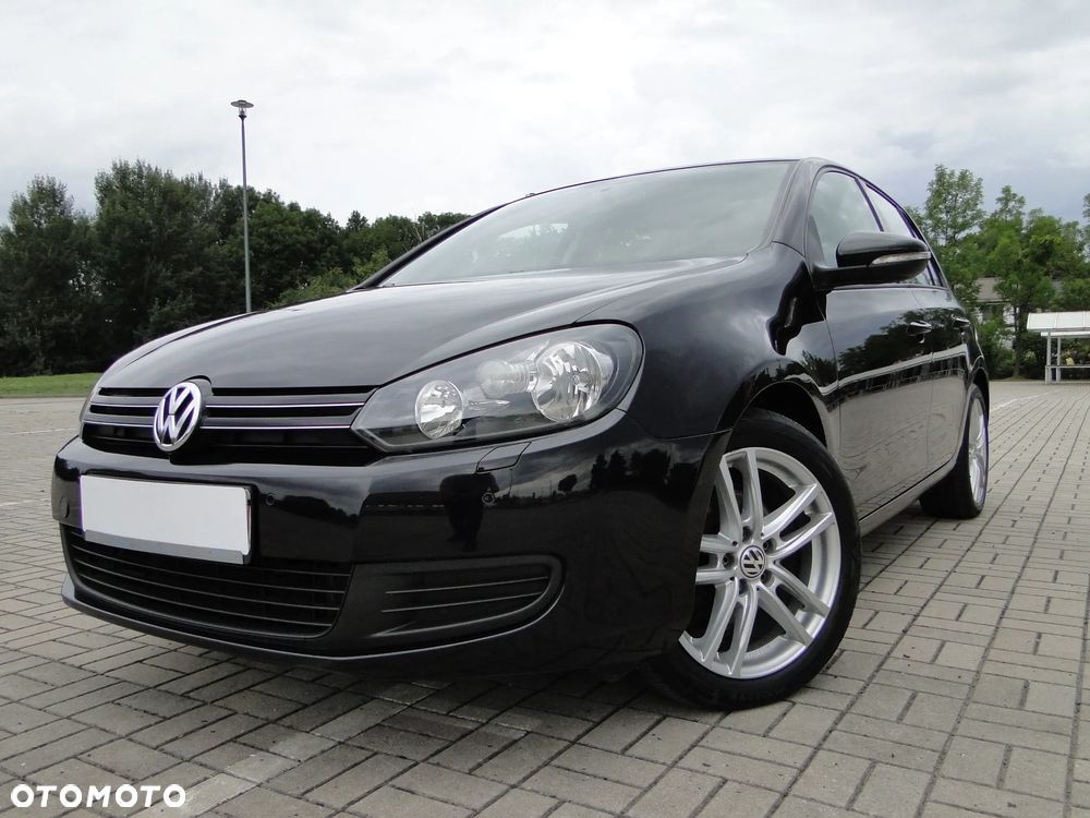 Volkswagen Golf 2.0 TDI DPF BlueMotion Technology DSG Comfortline - 2