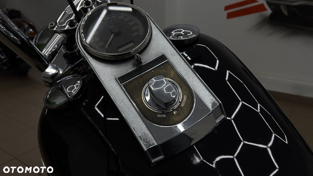 Harley-Davidson Night Train - 10