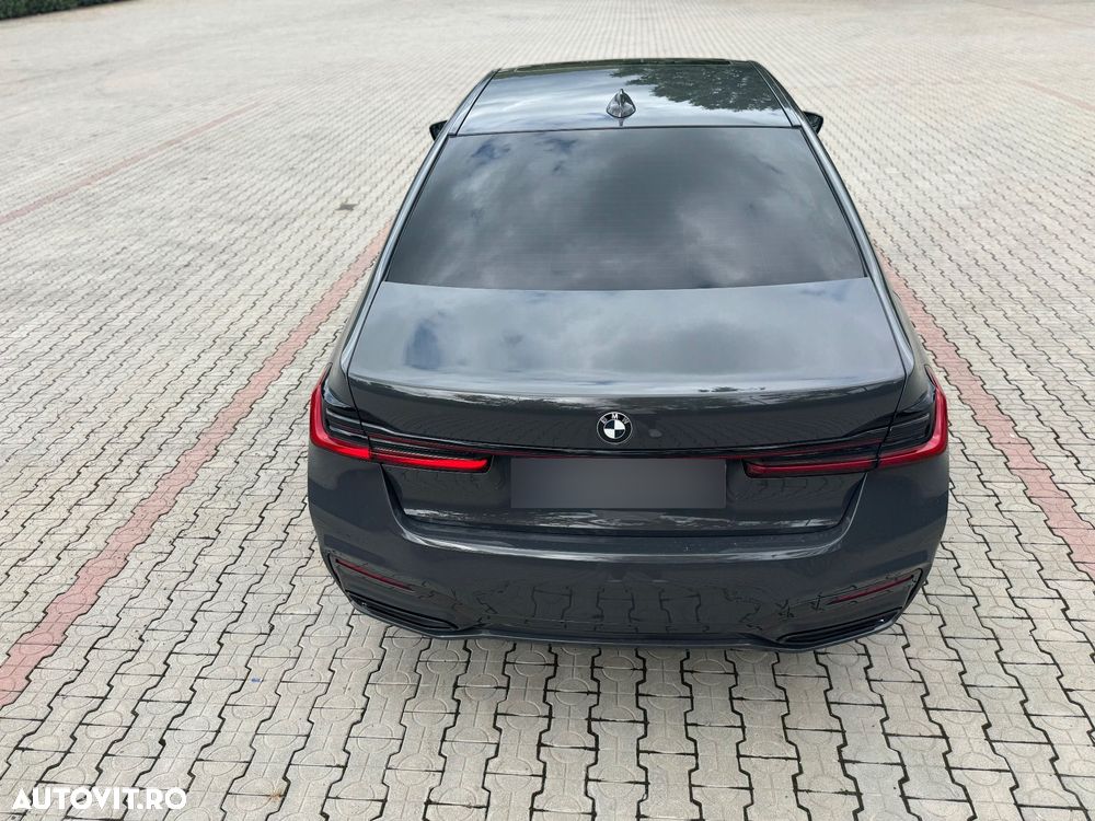 BMW Seria 7 745e - 10