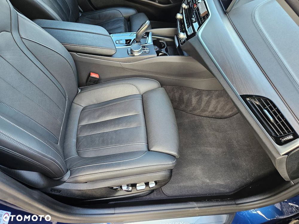 BMW Seria 5 520d Luxury Line - 19