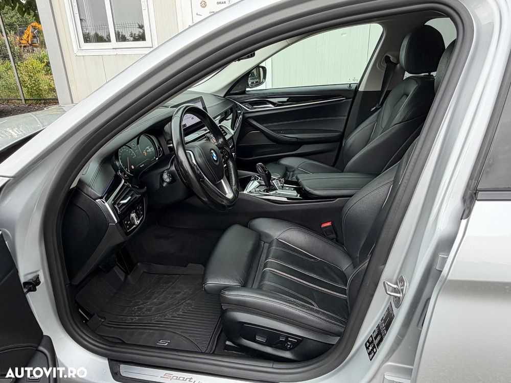 BMW Seria 5 530i xDrive Aut. Sport Line - 9