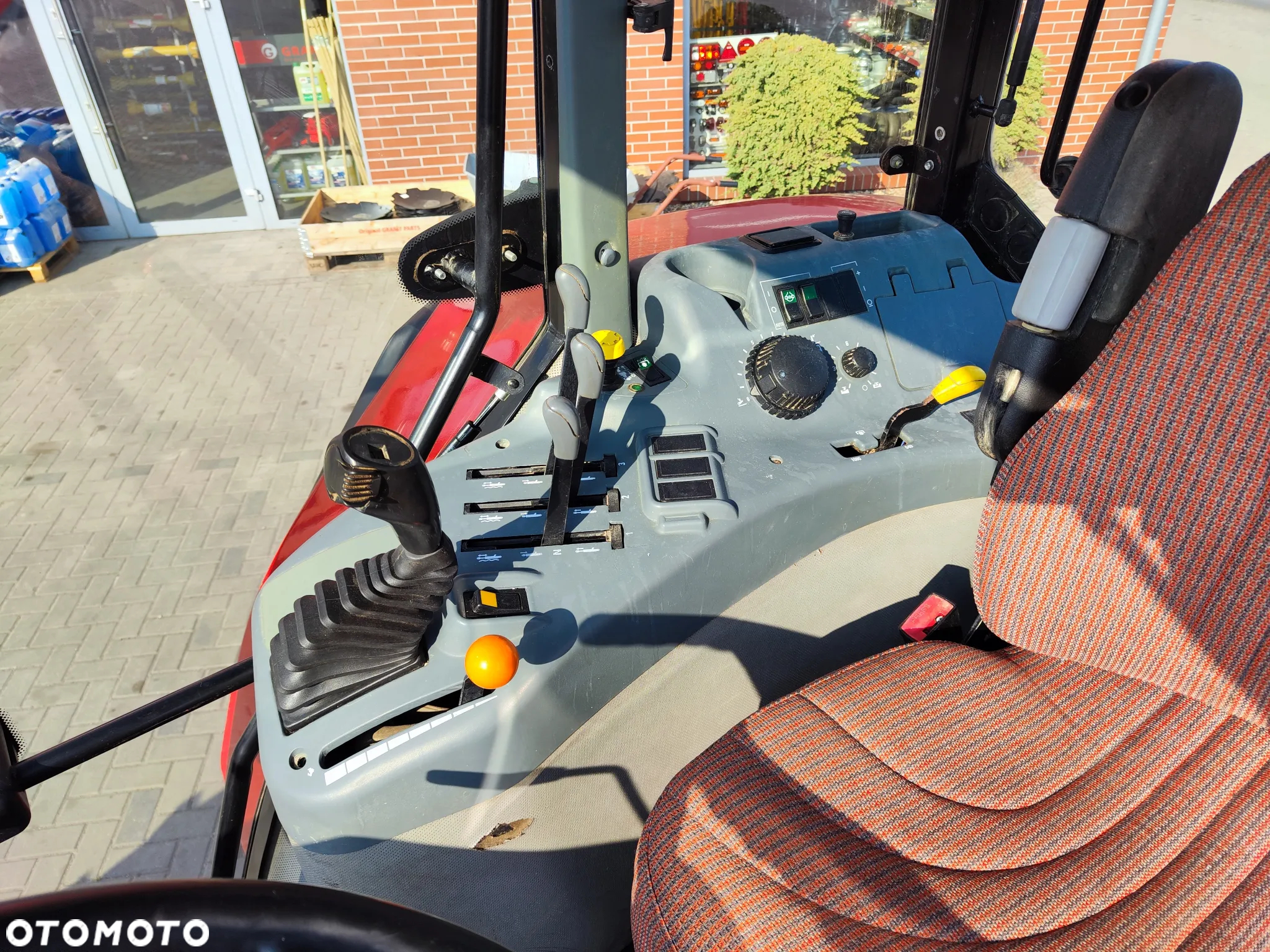 McCormick MTX 120 (Case MX 110, 120, 135) - 7