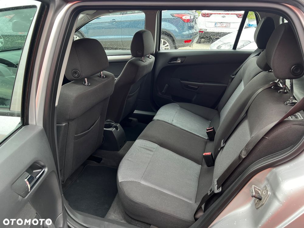 Opel Astra 1.6 Exklusiv - 20
