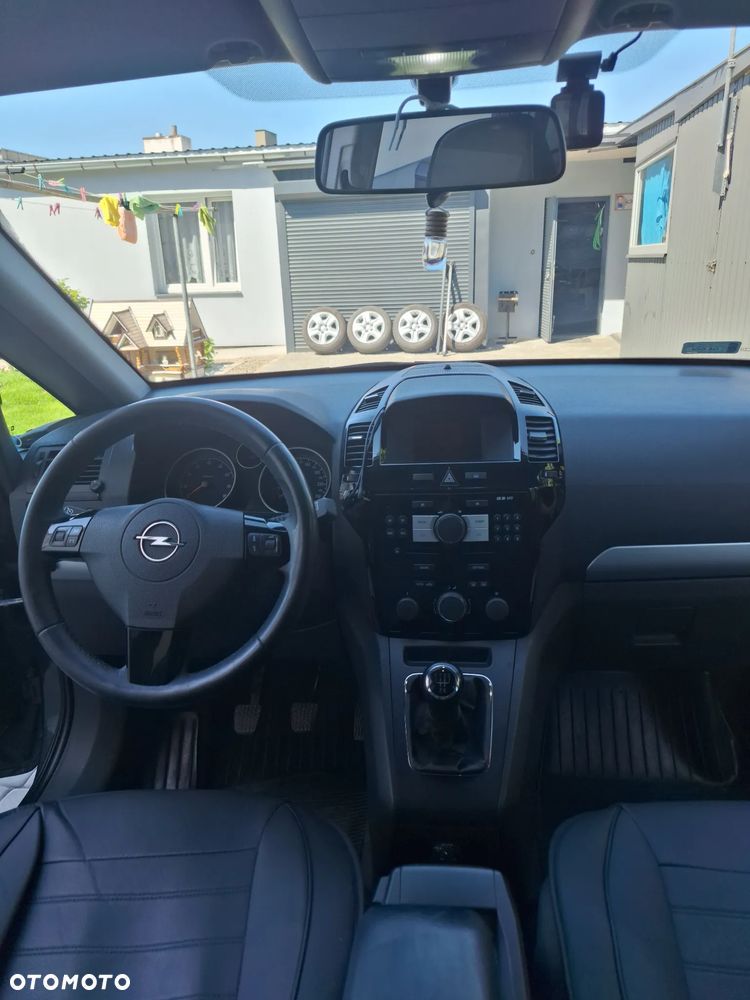 Opel Zafira 1.8 - 13
