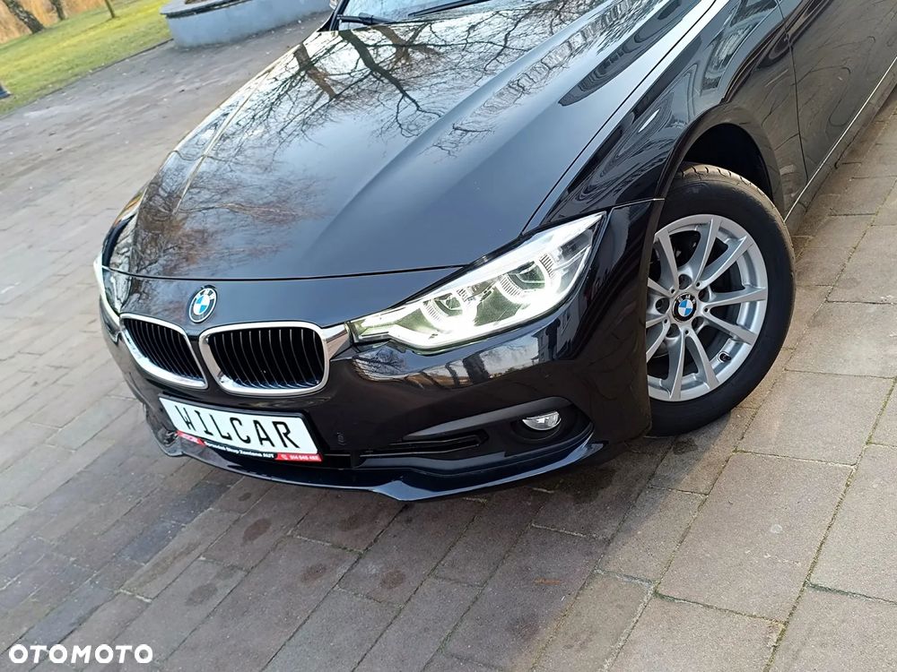 BMW Seria 3 318d DPF Edition Lifestyle - 22