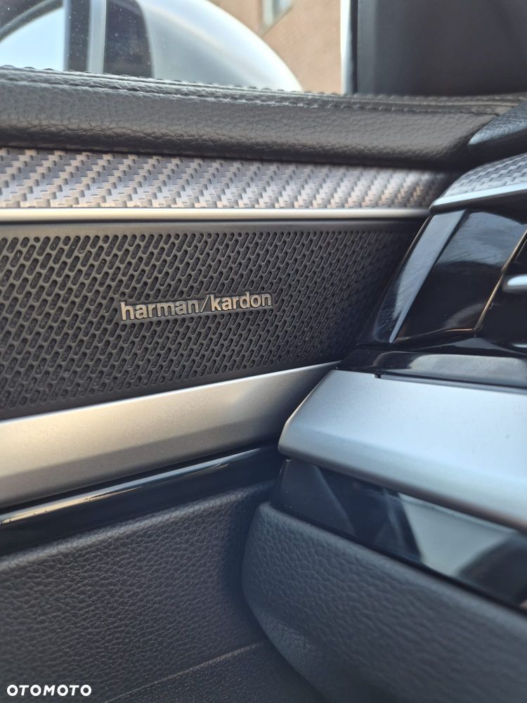 Volkswagen Arteon 2.0 TSI 4Motion R DSG - 23