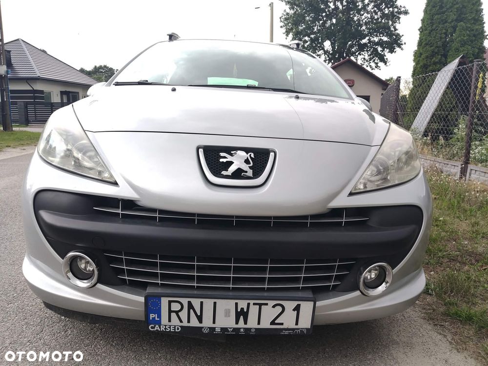 Peugeot 207 - 14