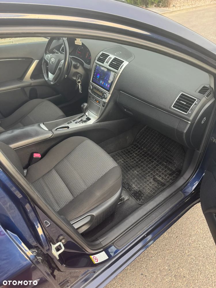 Toyota Avensis 1.8 Sol plus NAVI MS - 9