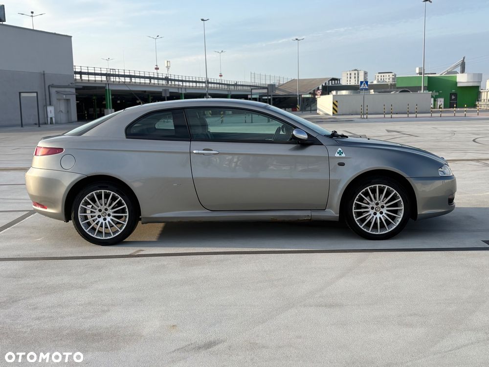 Alfa Romeo GT 1.8TS Impression - 3