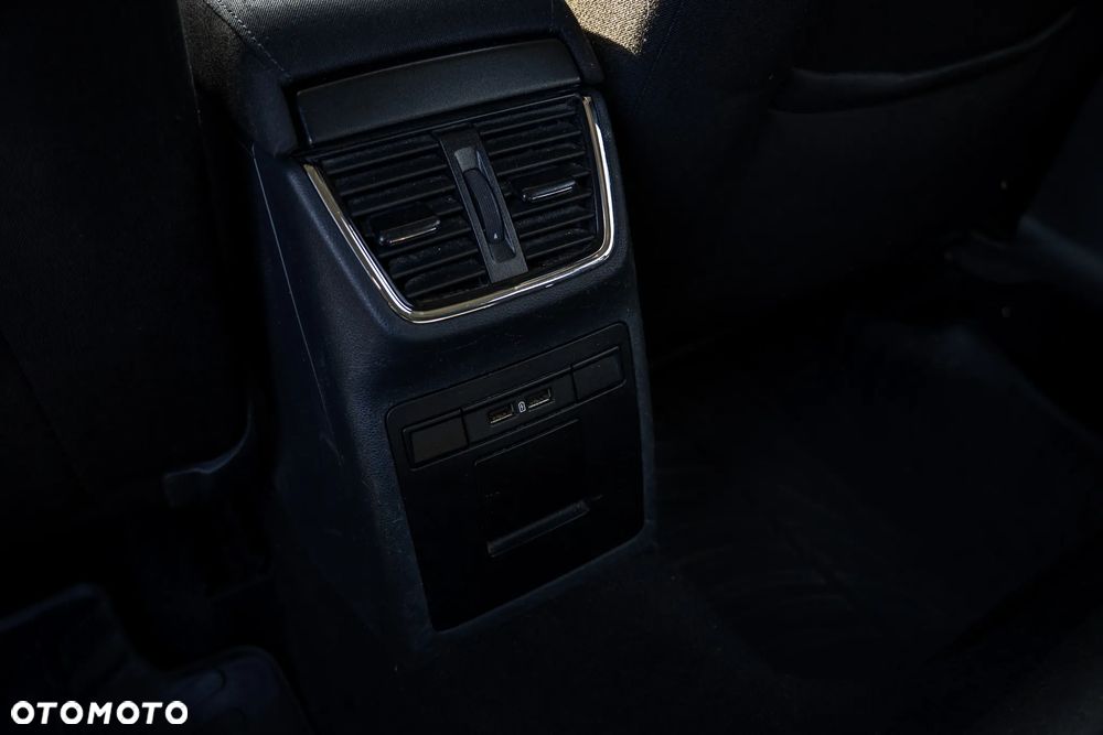 Skoda Octavia 2.0 TDI 4x4 DSG Style - 29