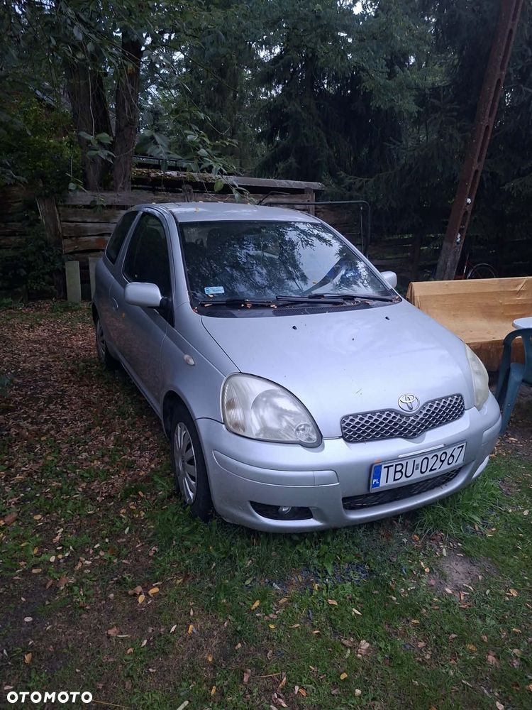 Toyota Yaris - 1