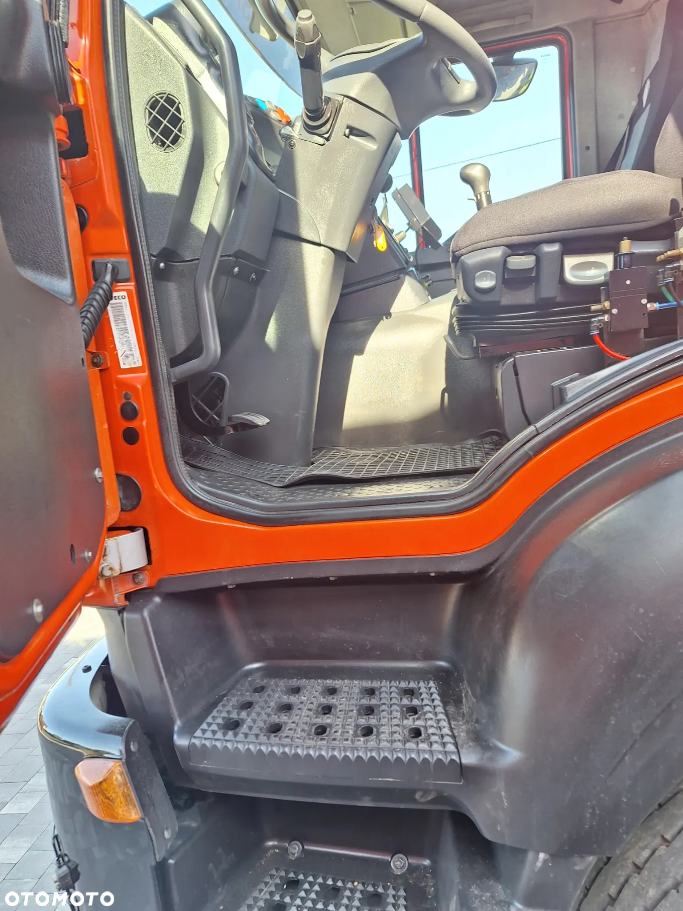Iveco Trakker - 12