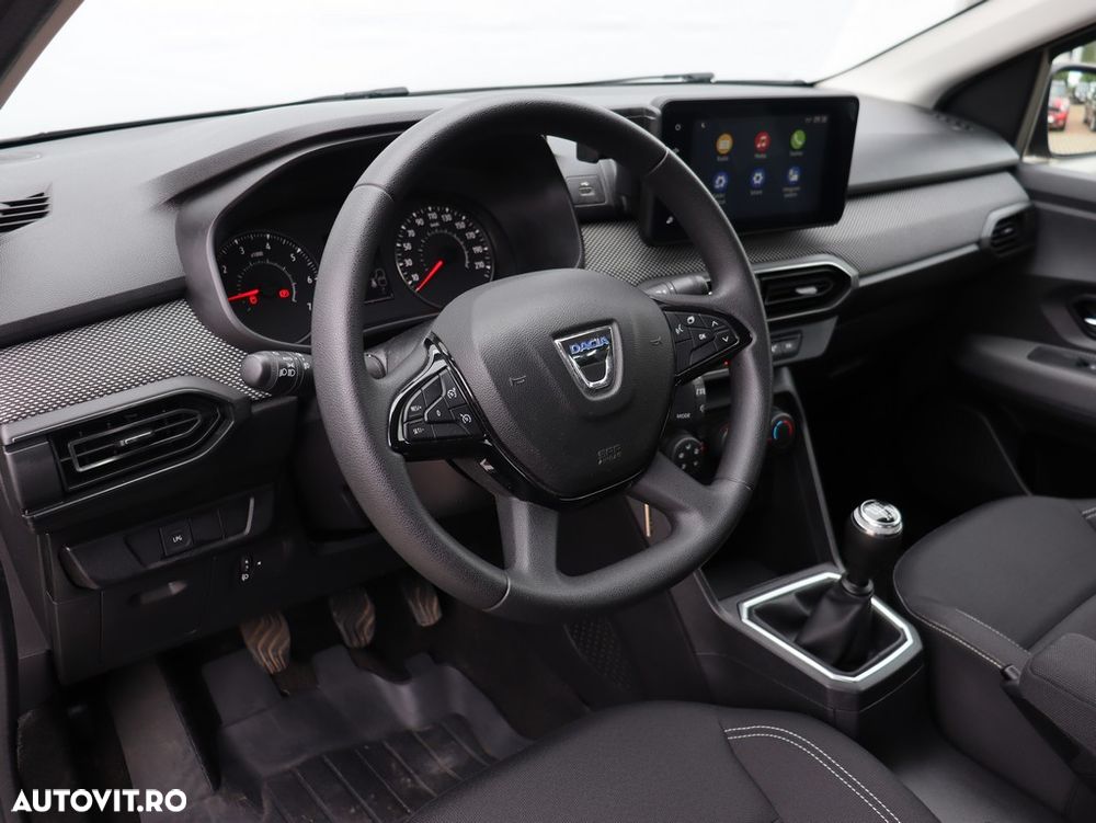 Dacia Logan TCe 90 MT6 Comfort - 11