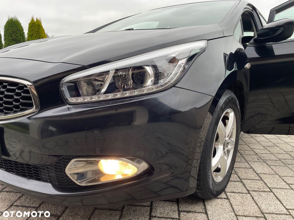 Kia Ceed 1.4 CVVT Dream Team Edition - 19