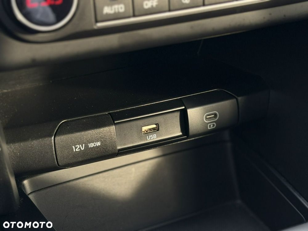 Kia Ceed 1.5 T-GDI M DCT - 28