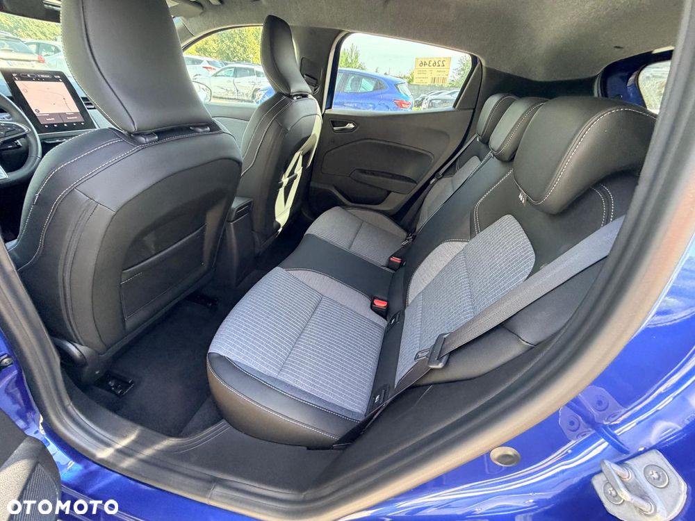 Renault Clio TCe 90 EVOLUTION - 22