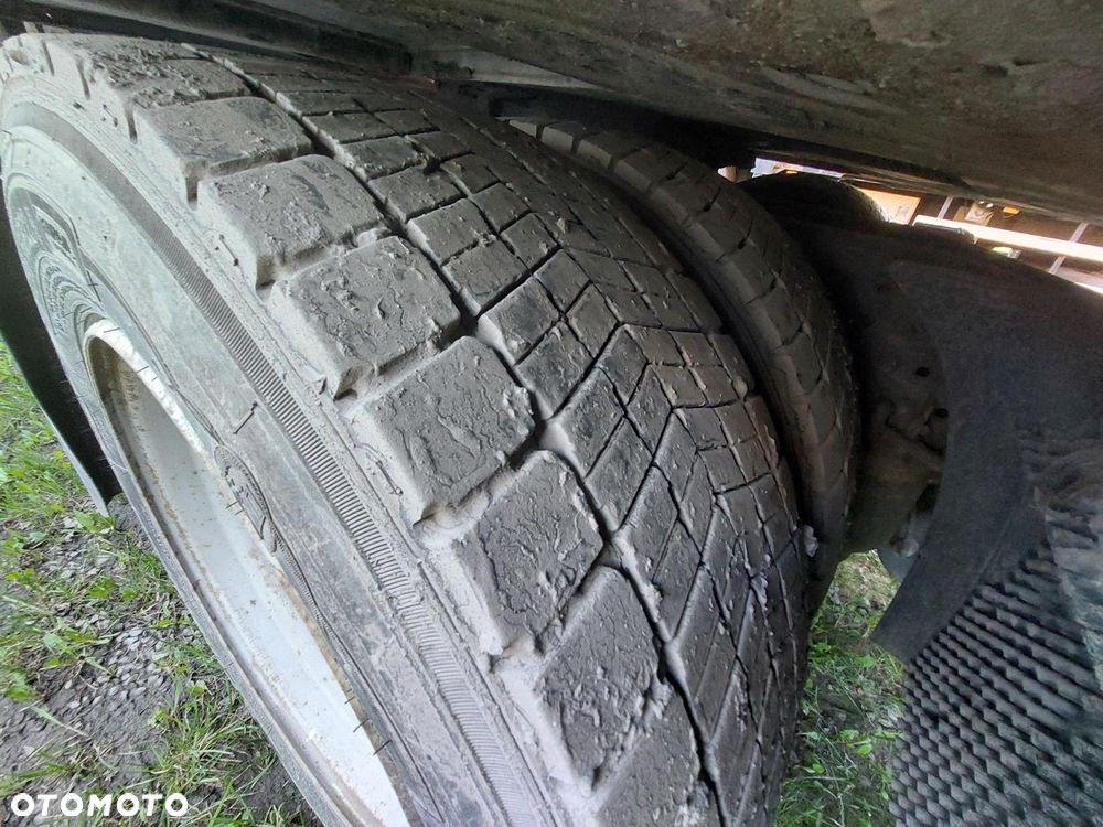 Mercedes-Benz Actros - 8