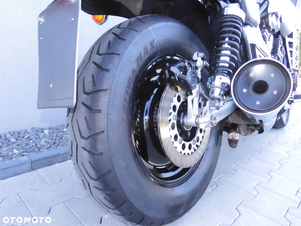 Yamaha V-MAX - 11