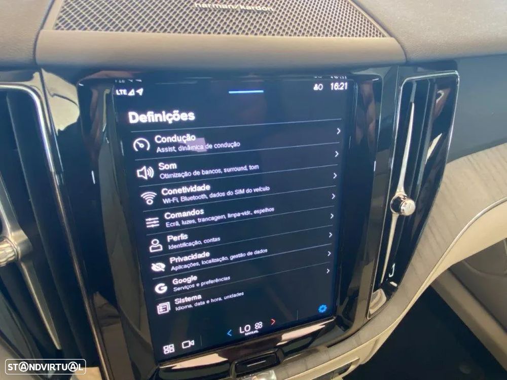 Volvo XC 60 2.0 T6 PHEV Plus Bright AWD - 22
