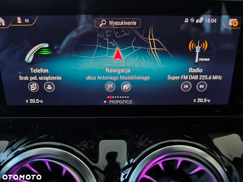 Mercedes-Benz GLA 200 AMG Line - 32