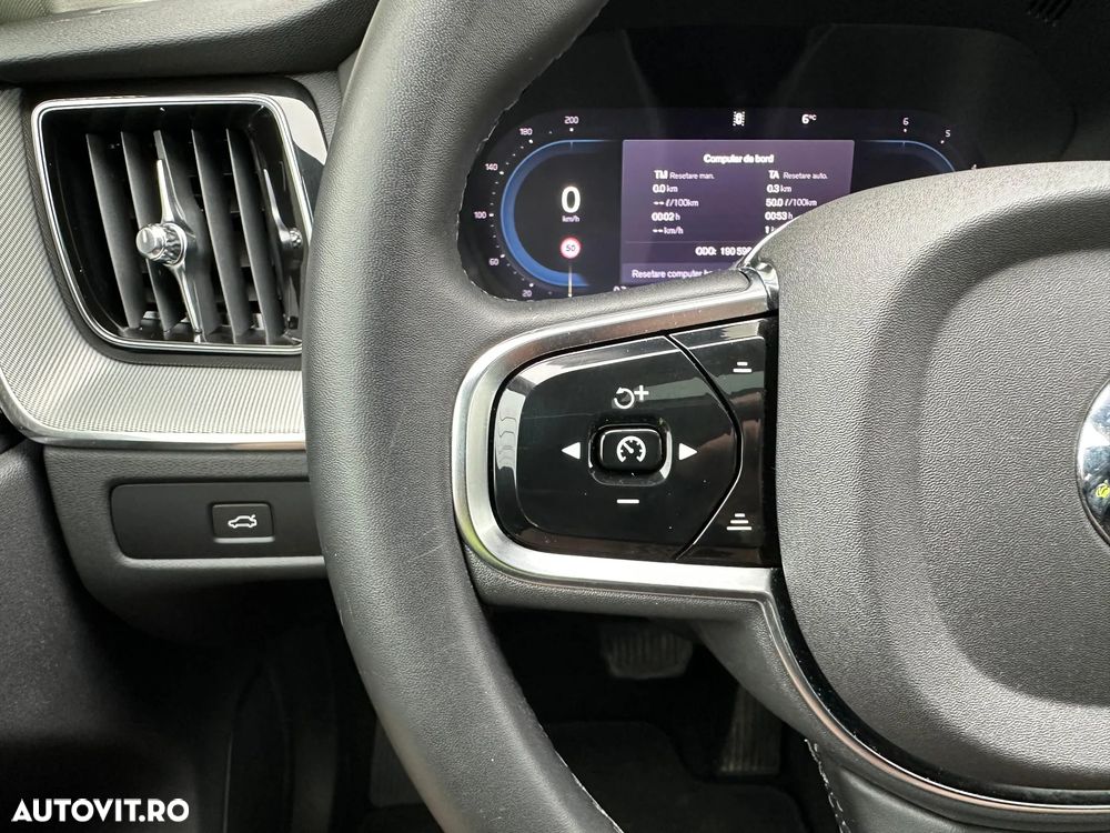 Volvo XC 60 B4 D Ultimate Dark - 16