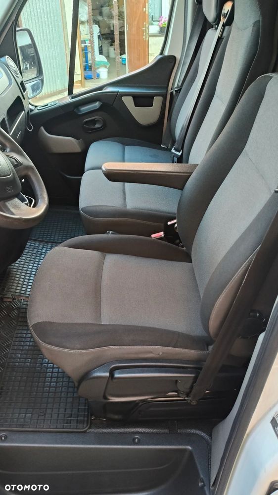 Renault Master - 33