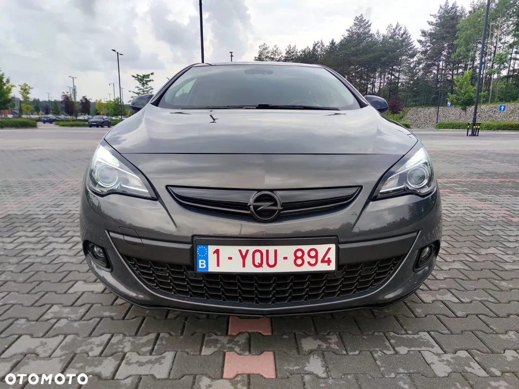 Opel Astra IV GTC 1.4 T Sport - 24