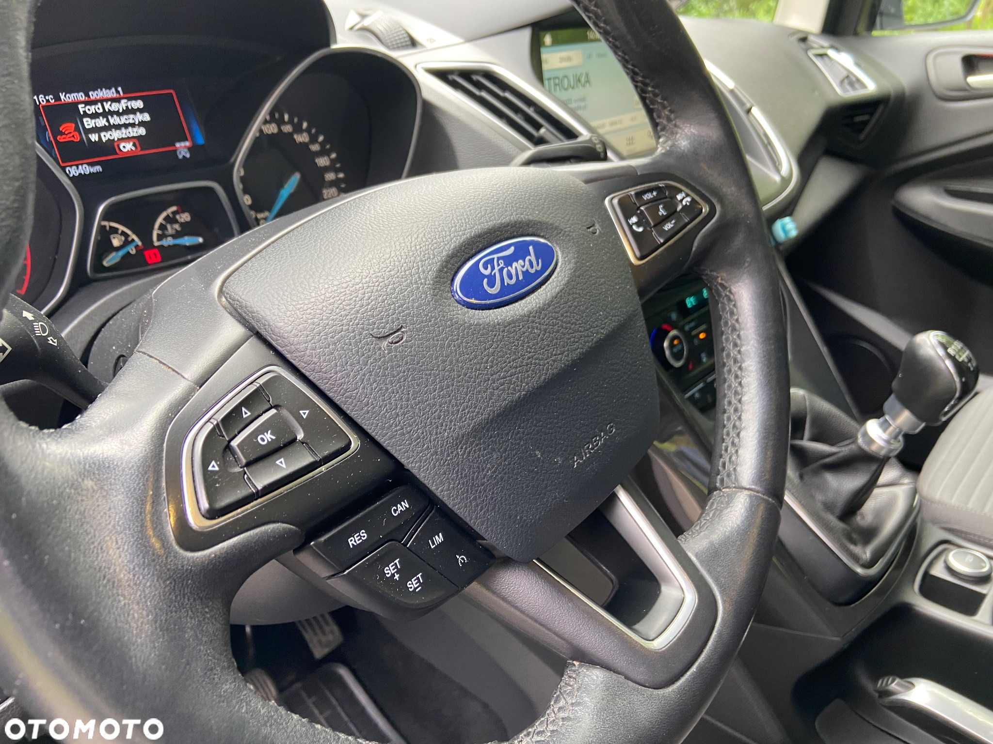 Ford Grand C-MAX - 35