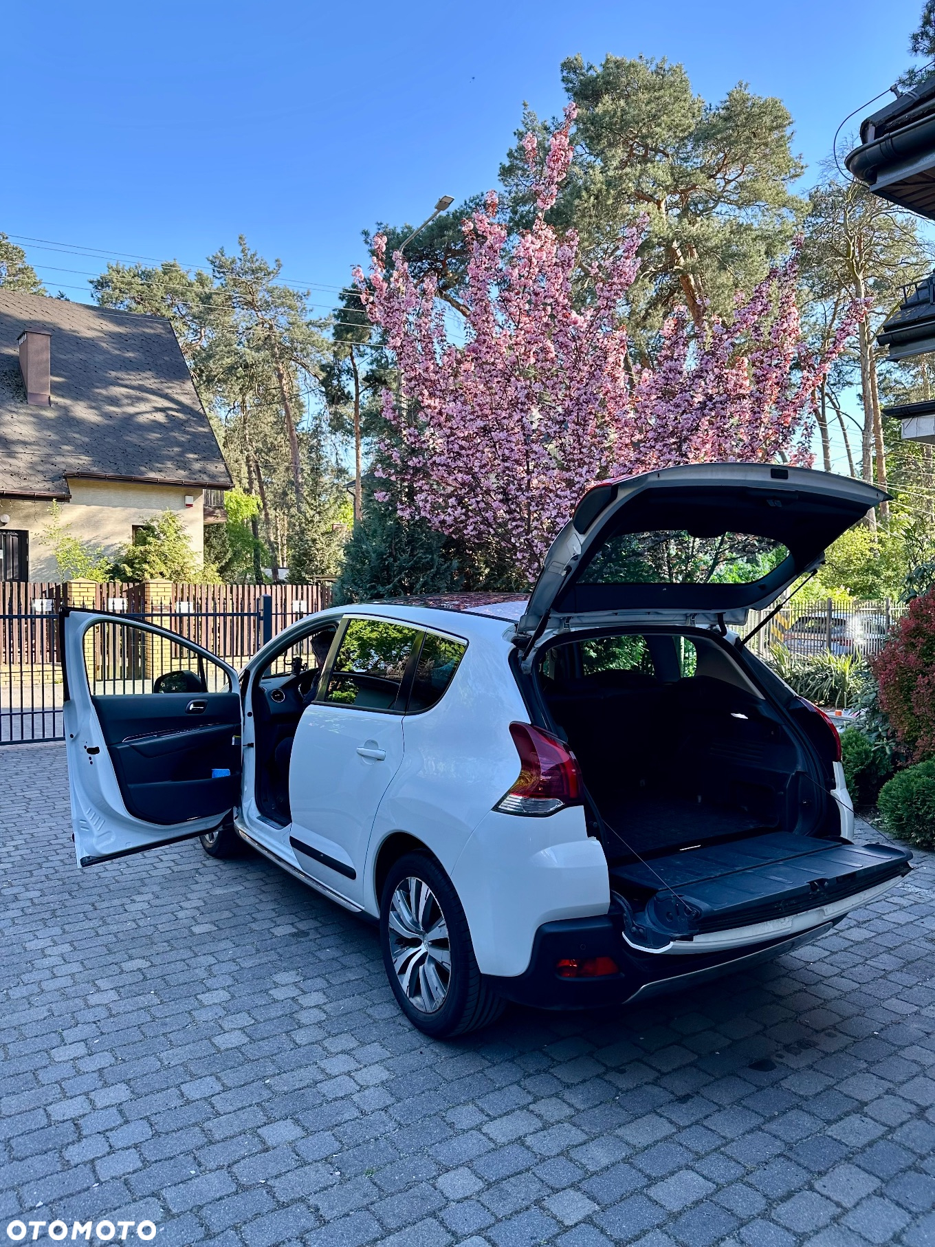 Peugeot 3008 1.2 PureTech Allure Pack S&S - 4