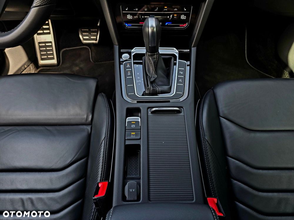 Volkswagen Arteon 2.0 TDI R-Line DSG - 29