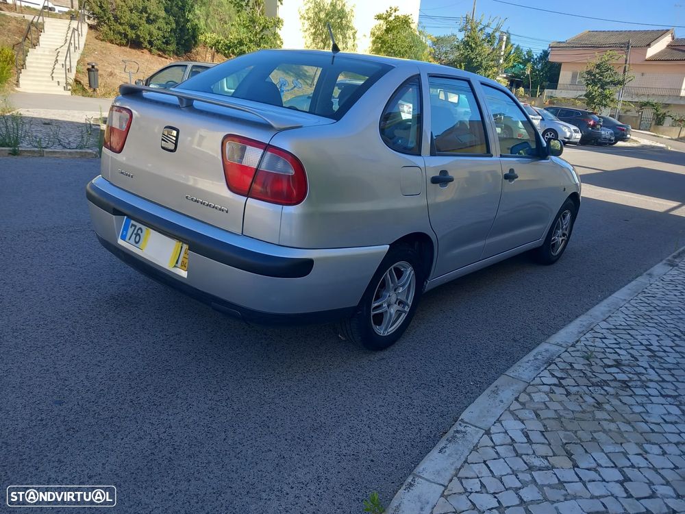 SEAT Cordoba 1.4 16V Sport - 4