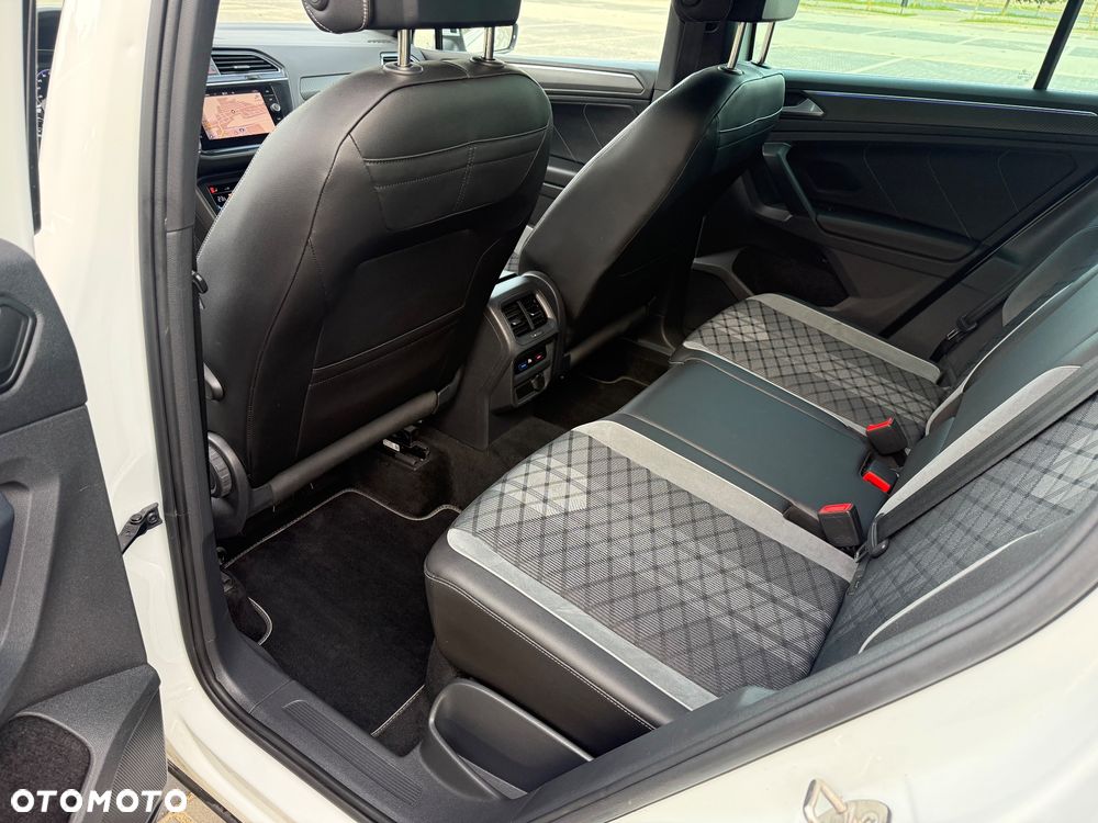 Volkswagen Tiguan - 17