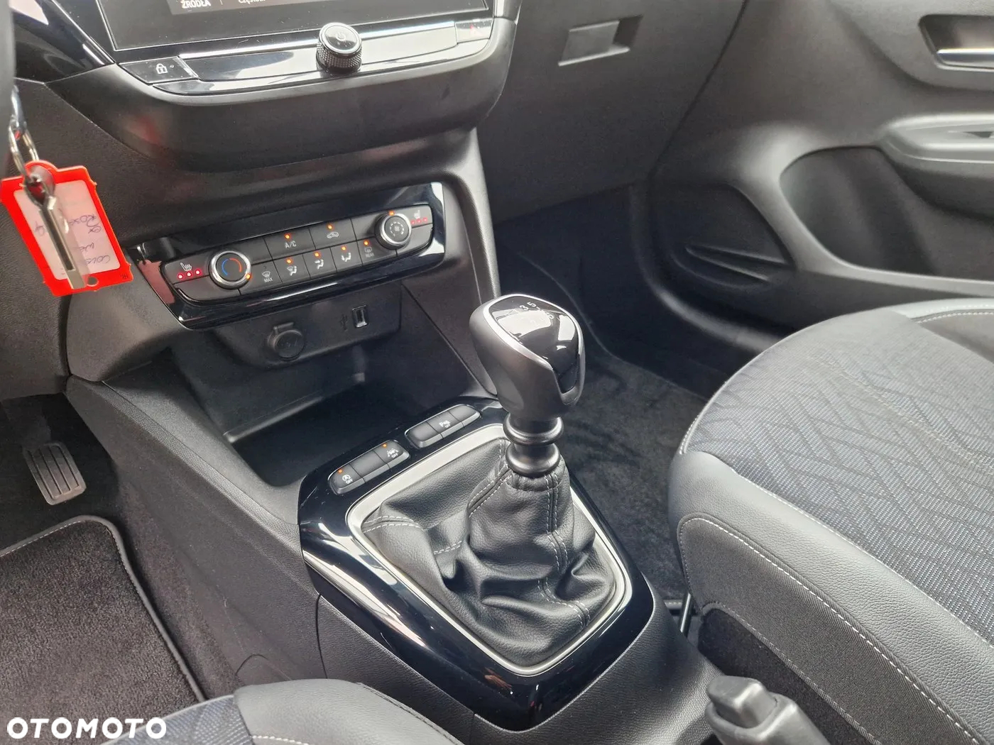 Opel Corsa 1.2 Direct Injection Turbo GS - 19