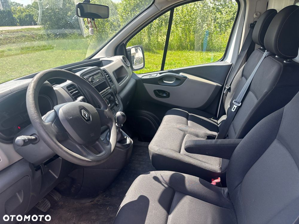 Renault Trafic - 10