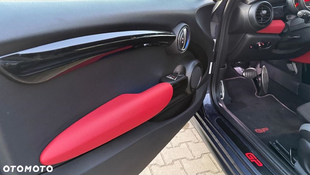 MINI John Cooper Works - 36
