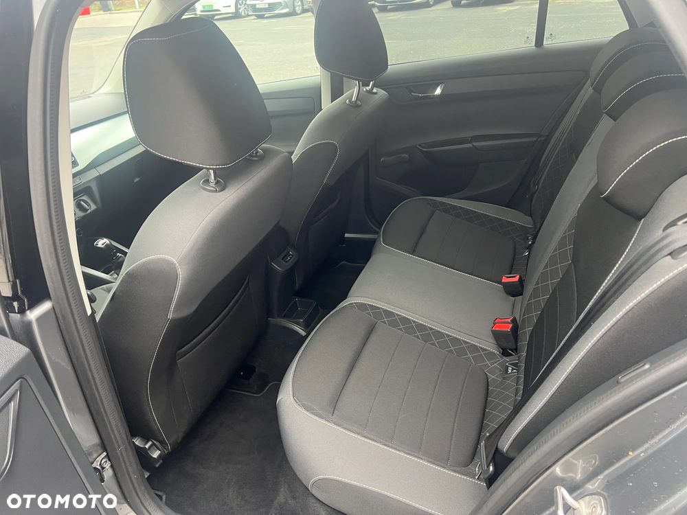 Skoda Fabia 1.0 TSI Ambition - 12